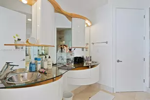 18101 Collins Ave, Sunny Isles Beach, FL 33160 - Photo 24