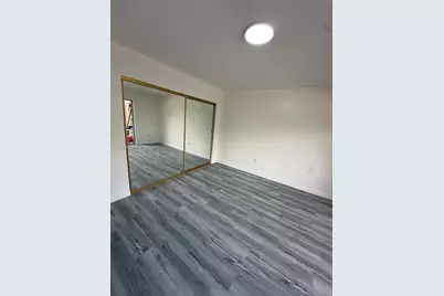 1555 W 44th Pl #203, Hialeah, FL 33012 - Photo 8