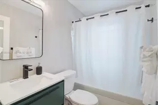 2215 Cleveland St, Hollywood, FL 33020 - Photo 20