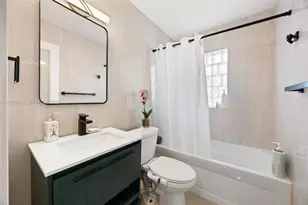 2215 Cleveland St, Hollywood, FL 33020 - Photo 24