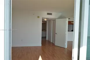 1800 N Bayshore Dr, Miami, FL 33132 - Photo 36