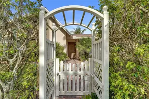 417 SE 4th St, Dania Beach, FL 33004 - Photo 4
