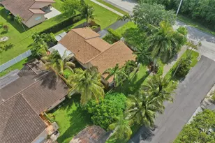 417 SE 4th St, Dania Beach, FL 33004 - Photo 68