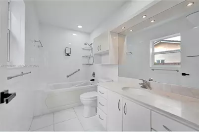 417 SE 4th St, Dania Beach, FL 33004 - Photo 30