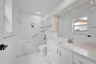 417 SE 4th St, Dania Beach, FL 33004 - Photo 30