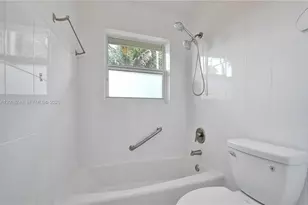 417 SE 4th St, Dania Beach, FL 33004 - Photo 26