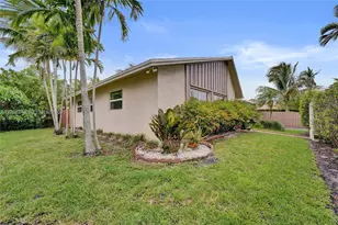 417 SE 4th St, Dania Beach, FL 33004 - Photo 30