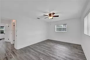 417 SE 4th St, Dania Beach, FL 33004 - Photo 32