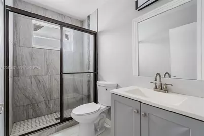 352 NW 41st St, Miami, FL 33127 - Photo 28