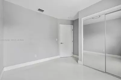 352 NW 41st St, Miami, FL 33127 - Photo 30