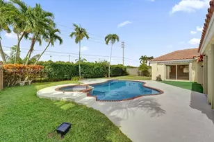 8860 Southern Orchard Rd S, Davie, FL 33328 - Photo 46