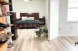 1120 Papaya St, Hollywood, FL 33019 - Photo 8
