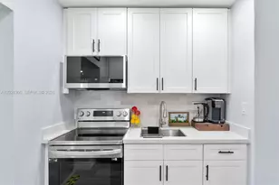 1218 NW 2nd Ave, Fort Lauderdale, FL 33311 - Photo 8