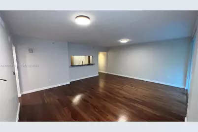 31 SE 5th St #411, Miami, FL 33131 - Photo 10
