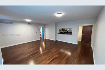 31 SE 5th St #411, Miami, FL 33131 - Photo 12