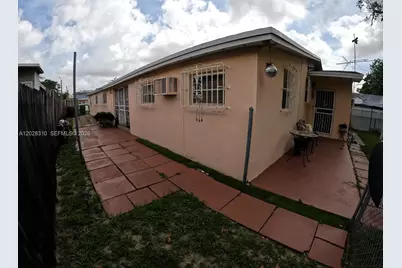 252 E 37th St, Hialeah, FL 33013 - Photo 42