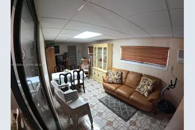 252 E 37th St, Hialeah, FL 33013 - Photo 18