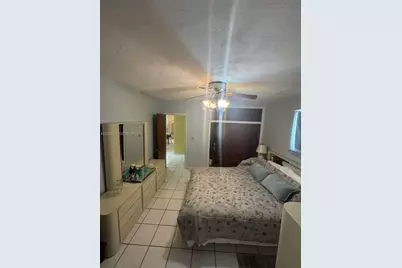 252 E 37th St, Hialeah, FL 33013 - Photo 26