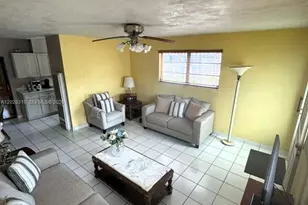 252 E 37th St, Hialeah, FL 33013 - Photo 10