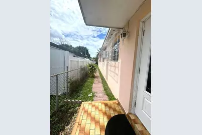 252 E 37th St, Hialeah, FL 33013 - Photo 6