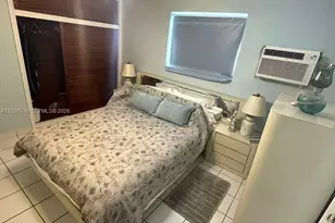 252 E 37th St, Hialeah, FL 33013 - Photo 24