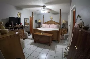252 E 37th St, Hialeah, FL 33013 - Photo 44