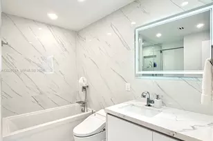 19390 Collins Ave, Sunny Isles Beach, FL 33160 - Photo 36