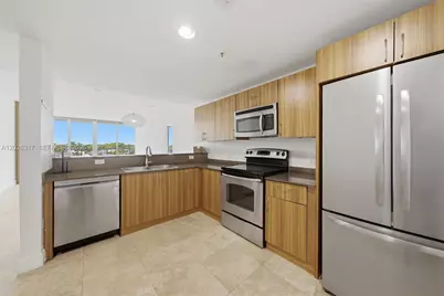 6305 Indian Creek Dr #5D, Miami Beach, FL 33141 - Photo 8