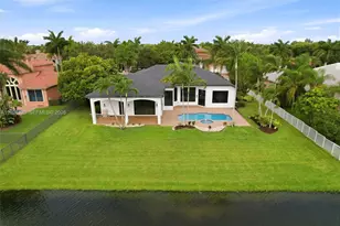 3250 W Stonebrook Cir, Davie, FL 33330 - Photo 74