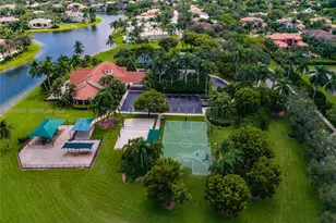 3250 W Stonebrook Cir, Davie, FL 33330 - Photo 94