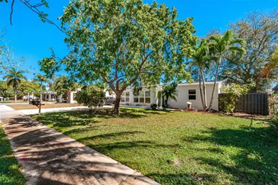 442 SW 22nd Ave, Fort Lauderdale, FL 33312 - Photo 1