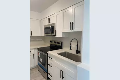 2008 SW 3rd St #1, Miami, FL 33135 - Photo 12
