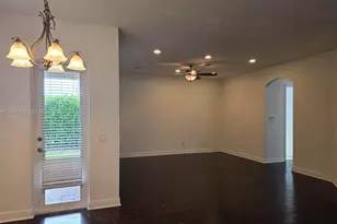 8671 Lakeside Bnd, Parkland, FL 33076 - Photo 6