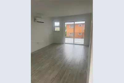2008 SW 3rd St #4, Miami, FL 33135 - Photo 4