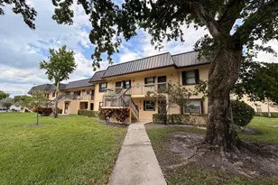 101 NW 93rd Ave, Pembroke Pines, FL 33024 - Photo 14