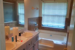 1641 Spring Oaks Ln, Jacksonville, FL 32221 - Photo 32