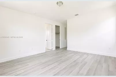 9717 W 34th Ln, Hialeah, FL 33018 - Photo 10