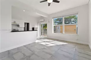 2204 McKinley St, Hollywood, FL 33020 - Photo 2