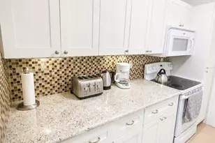 100 Lincoln Rd, Miami Beach, FL 33139 - Photo 14