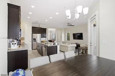 1507 SW 113th Ave, Pembroke Pines, FL 33025 - Photo 12