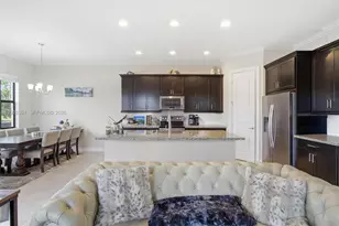 1507 SW 113th Ave, Pembroke Pines, FL 33025 - Photo 8