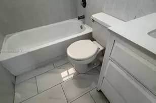 2212 W 74th St, Hialeah, FL 33016 - Photo 8