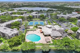 901 Colony Point Cir, Pembroke Pines, FL 33026 - Photo 46