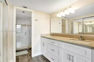 901 Colony Point Cir, Pembroke Pines, FL 33026 - Photo 20