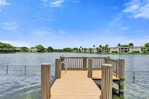 901 Colony Point Cir, Pembroke Pines, FL 33026 - Photo 46