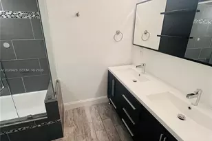 2655 Collins Ave, Miami Beach, FL 33140 - Photo 18