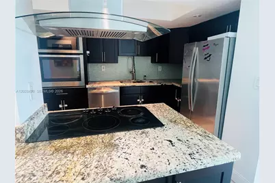 2655 Collins Ave #602, Miami Beach, FL 33140 - Photo 4