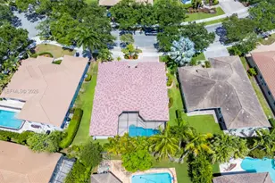 3852 Oak Ridge Cir, Weston, FL 33331 - Photo 50