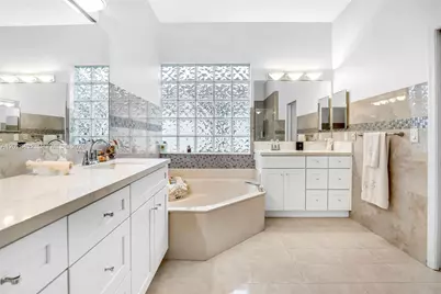 3852 Oak Ridge Cir, Weston, FL 33331 - Photo 24