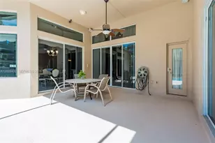 3852 Oak Ridge Cir, Weston, FL 33331 - Photo 40